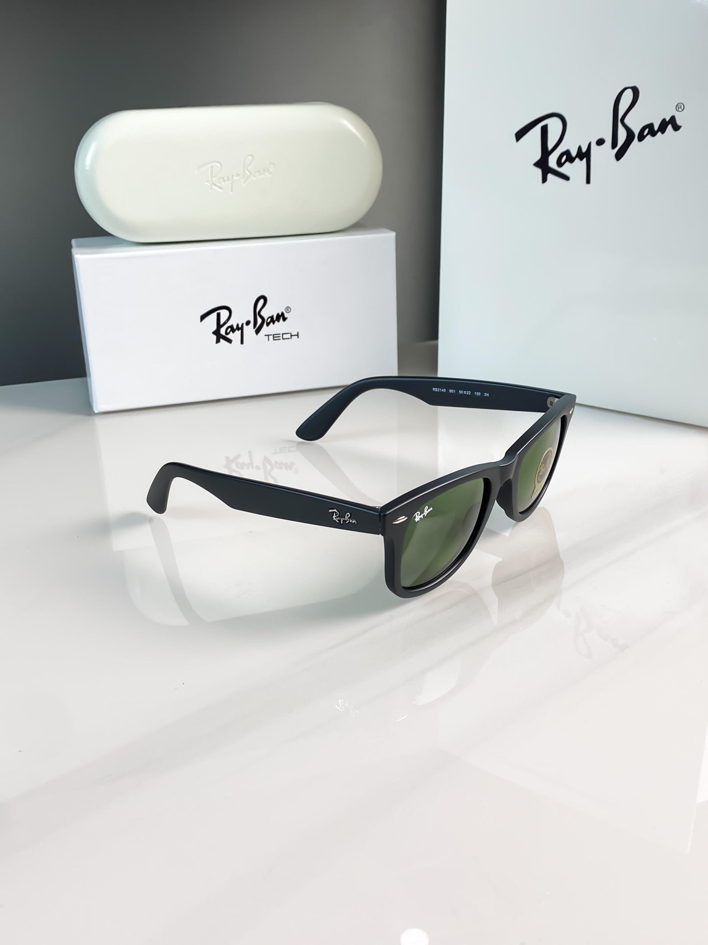 Ray Ban Green Shade And Black Wayfarer Sunglasses