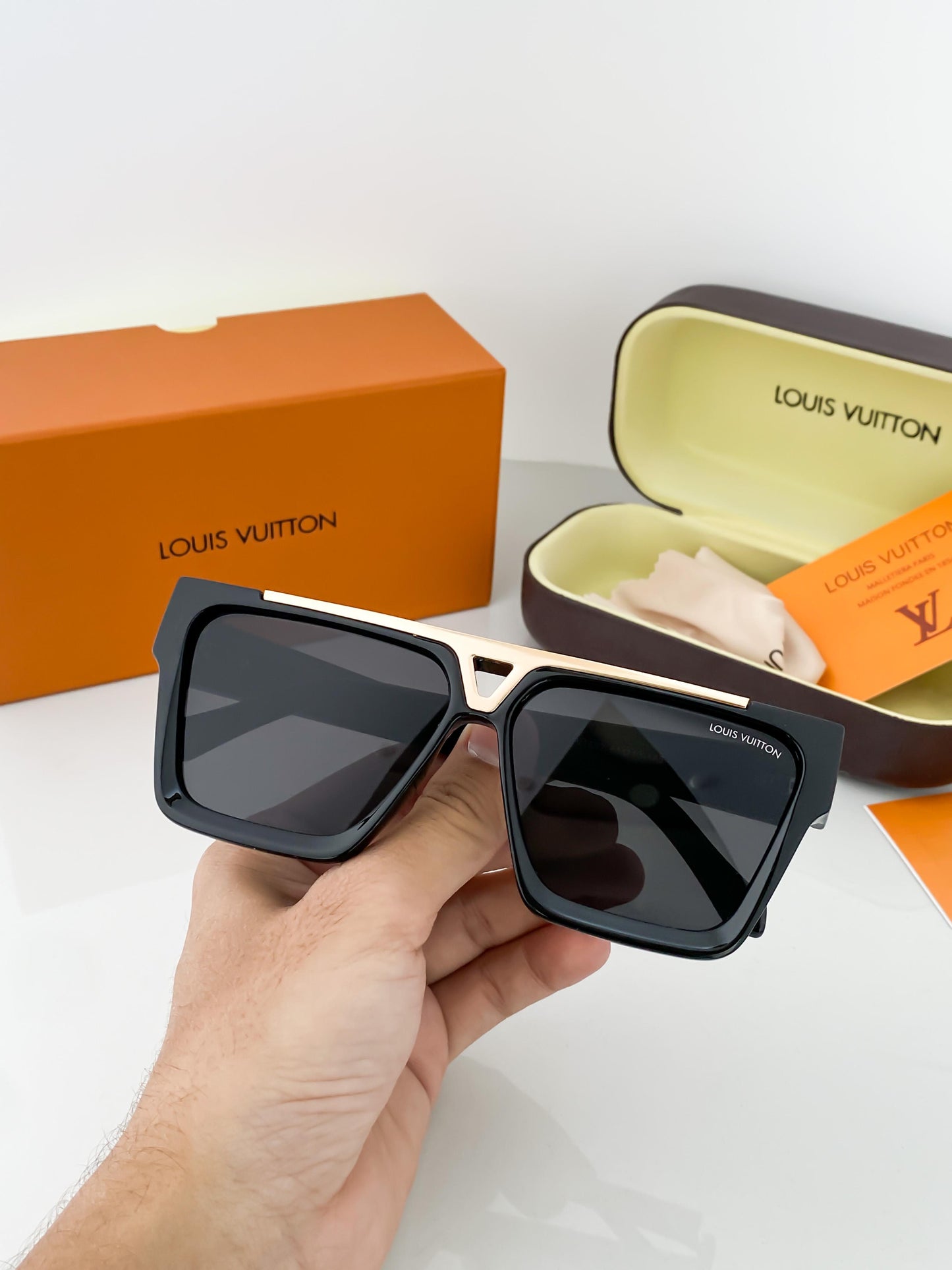 L V Black Frame Wayfarer Shape Sunglasses