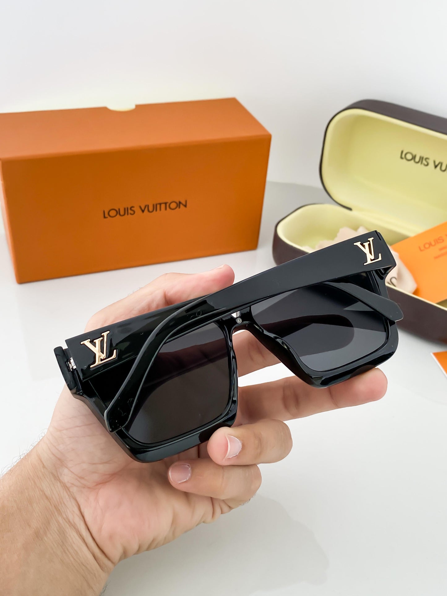 L V Black Frame Wayfarer Shape Sunglasses