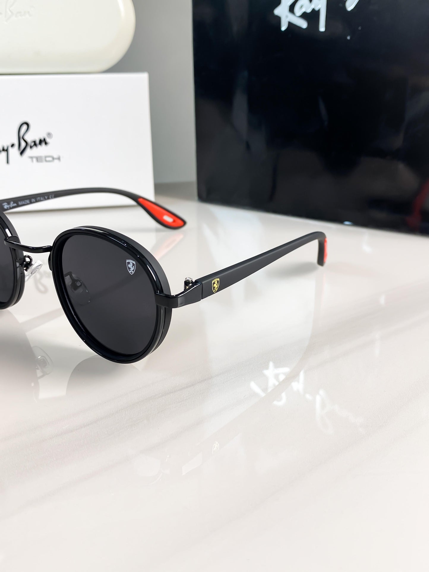 Ray Ban Round Shape Wayfarer Sunglasses