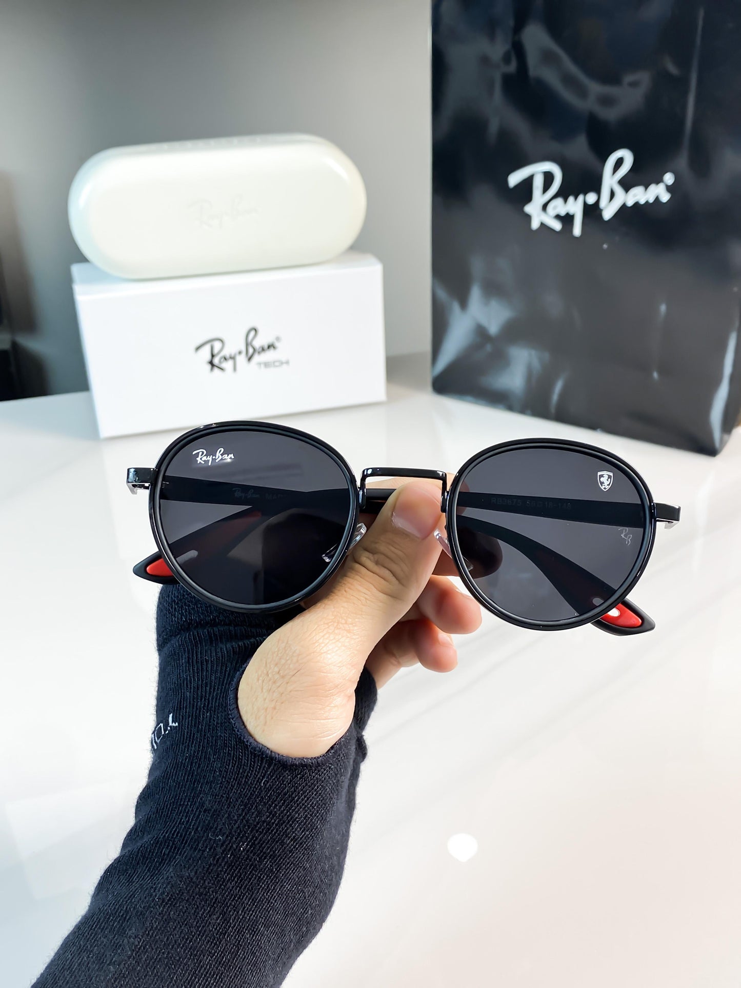 Ray Ban Round Shape Wayfarer Sunglasses