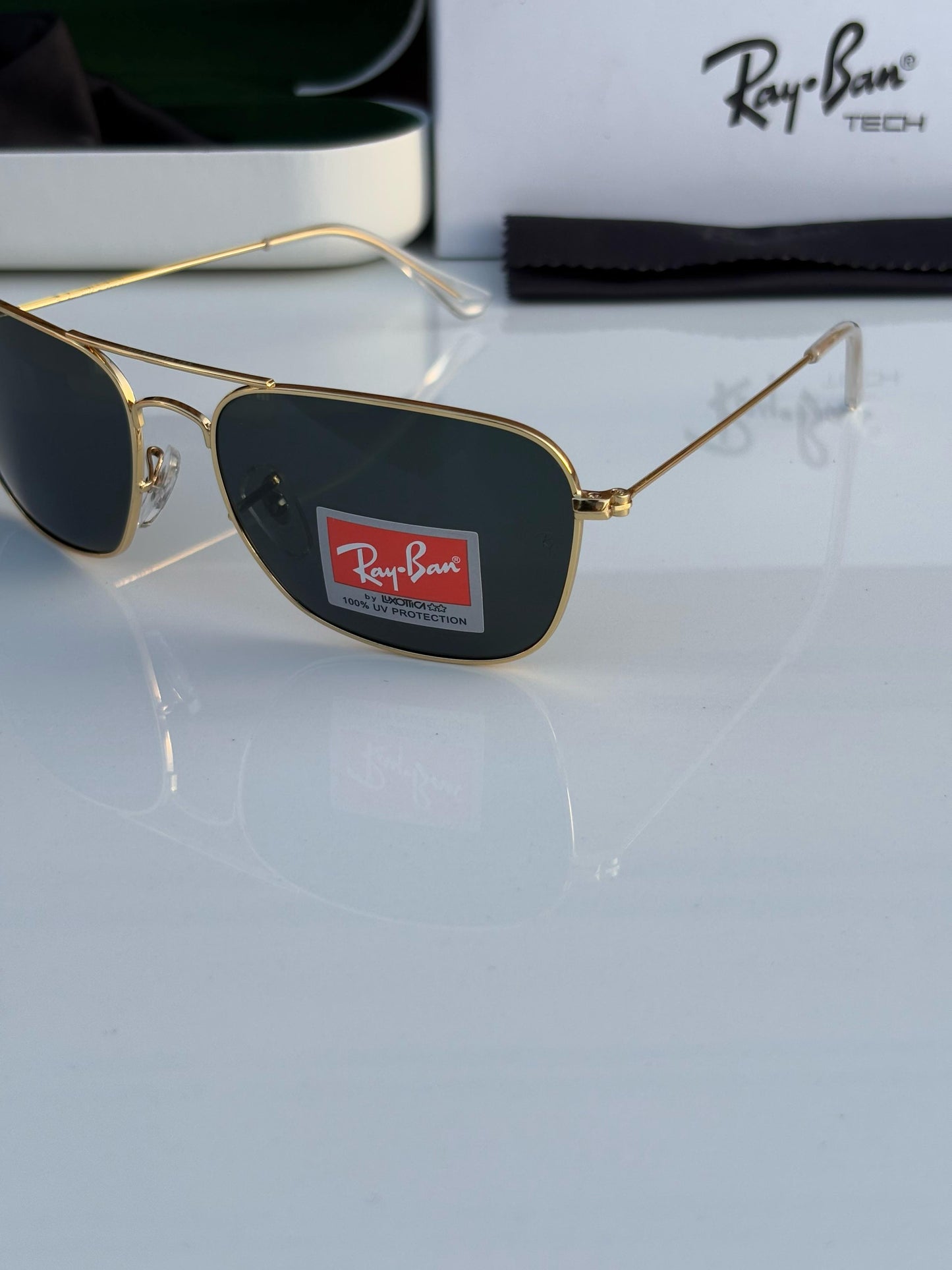 Ray Ban Black Unisex Sunglasses