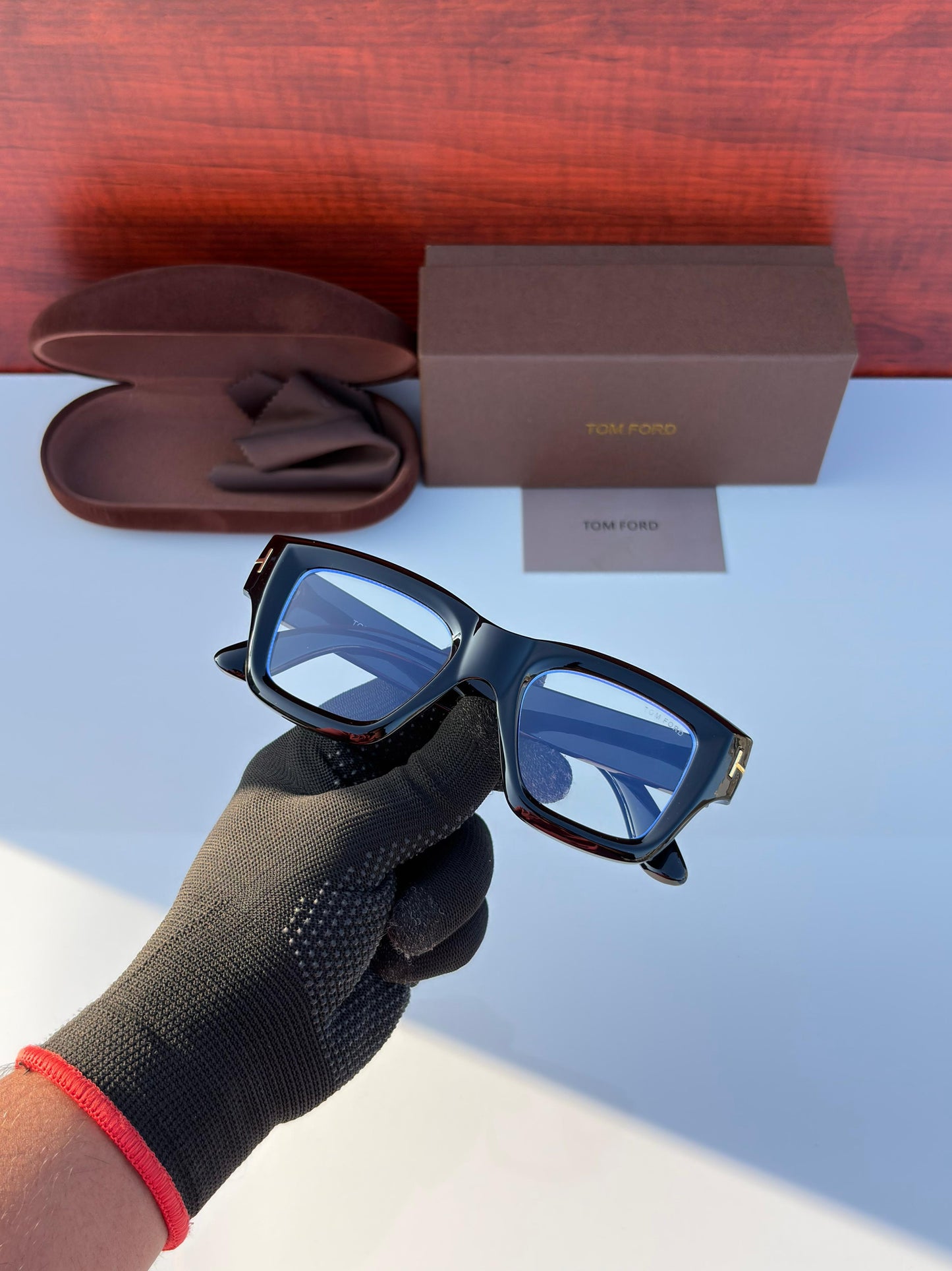 Stylish Eyewear Transparent Lens Sunglasses