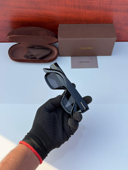 Classic Eyewear Black Sunglass