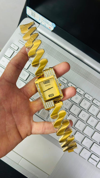 Gu-cc! Chemin Des Tourelles Gold Dial Watch For Men's