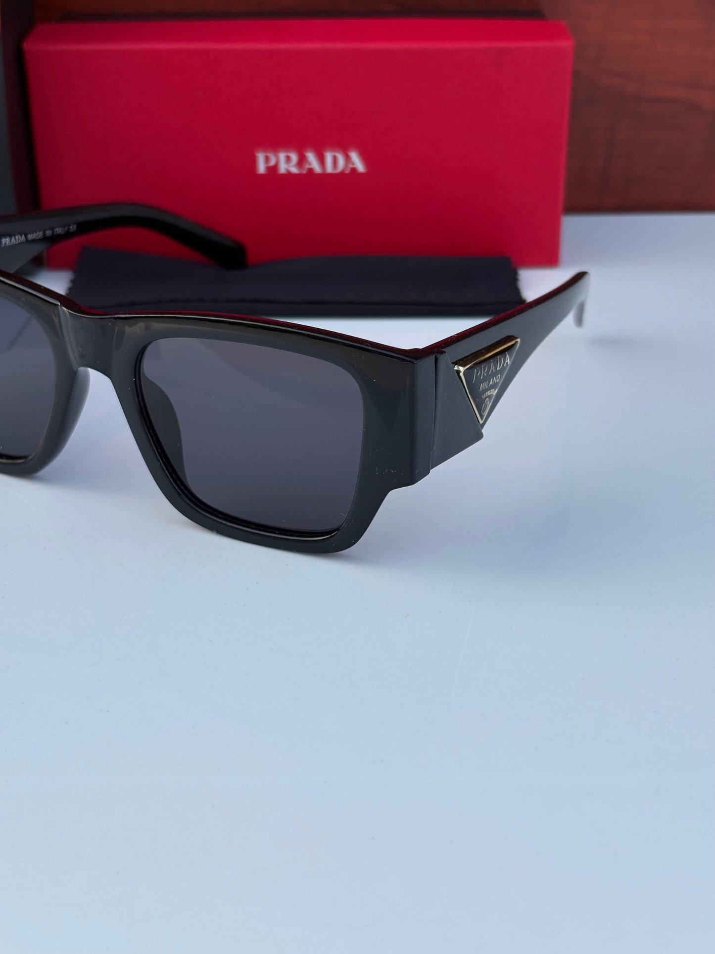 Celebrity Full Black Sunglasses