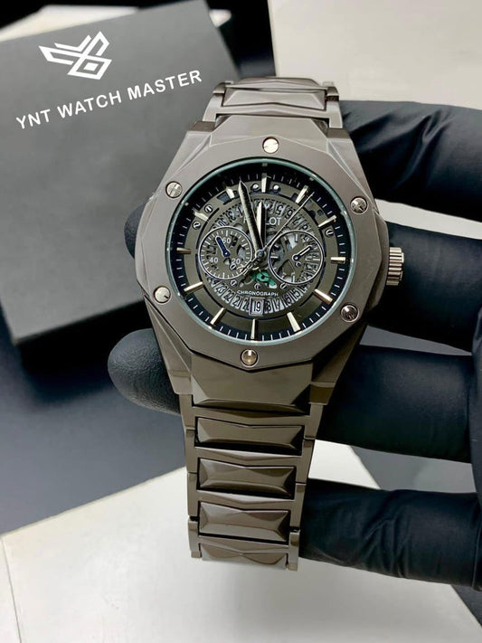 Hublot Black Dial Diamond Cut Metal Belt Men's Watch
