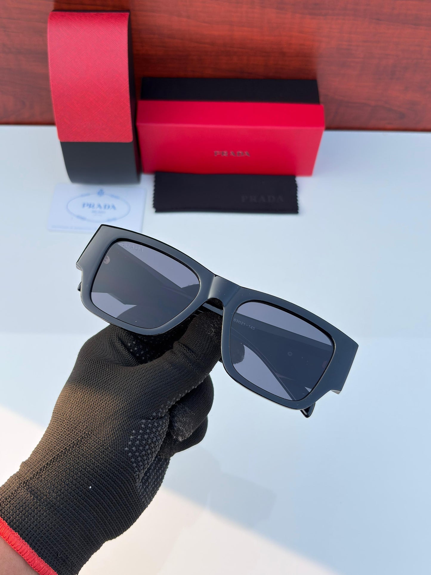 Celebrity Full Black Sunglasses