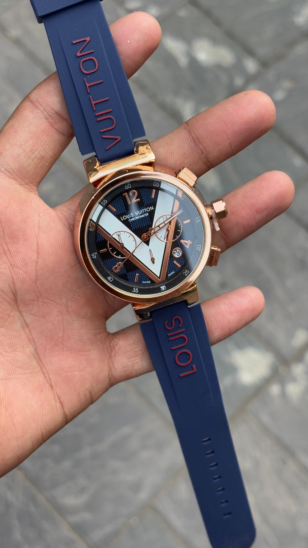 Louis Vuitton Chronograph Blue Silicone Belt Men's Watch